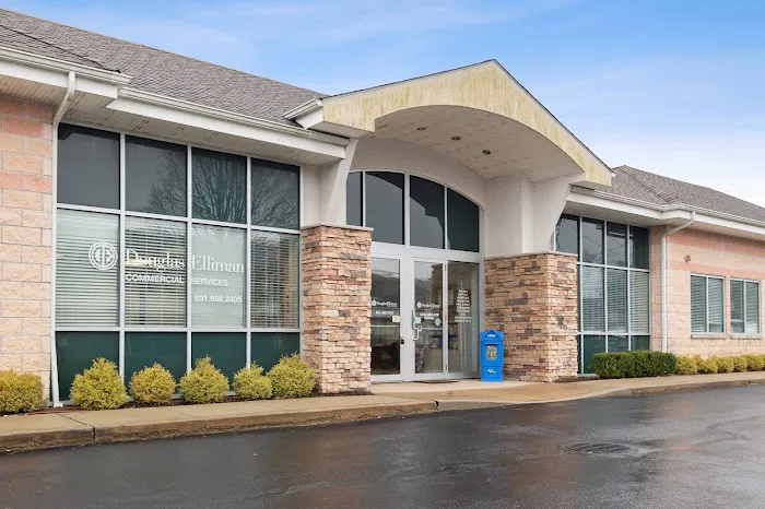 Douglas Elliman Real Estate Office in Dix Hills, NY Picture 1