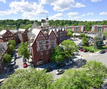 Scarsdale Realtor - Mindy Gerstein -Real Estate Broker, Berkshire Hathaway