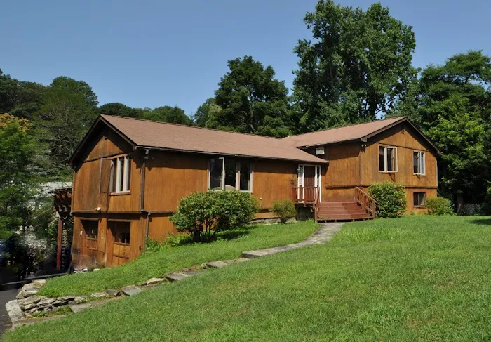 Better Homes and Gardens Real Estate Choice Realty Picture 5