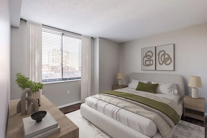 15 Bank Apartments Picture 9