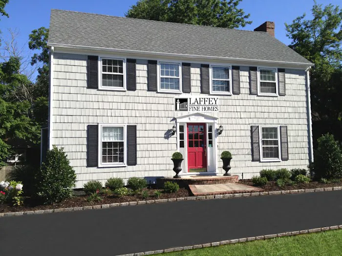 Laffey Real Estate | Huntington/Northport Office Picture 5