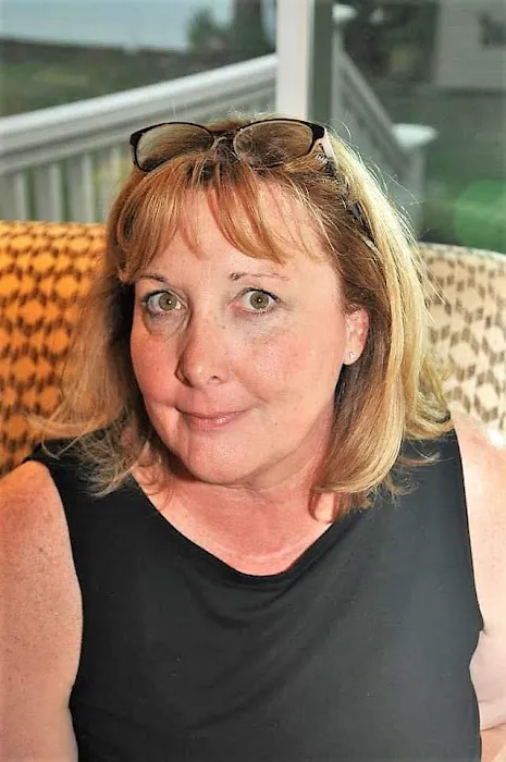 Suzanne Wittenberg Howard Hanna Coach Realtors Picture 3