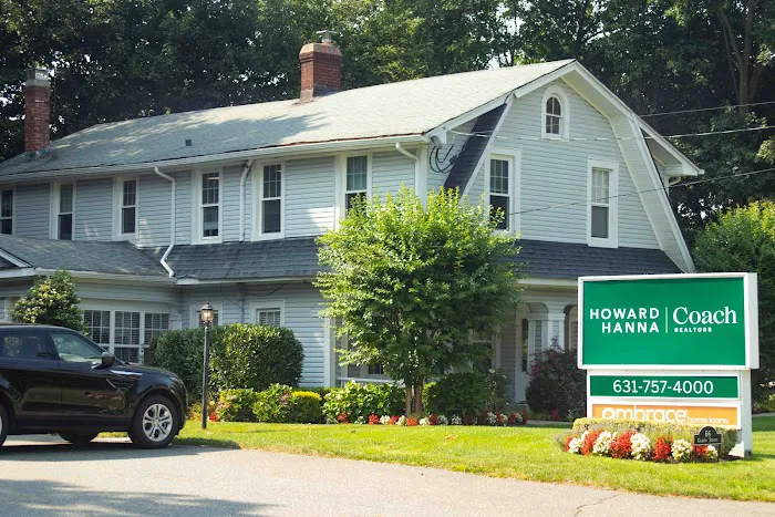 Howard Hanna | Coach Realtors Picture 1
