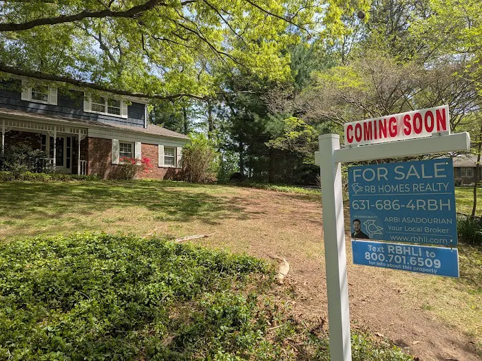 RB HOMES REALTY Picture 8
