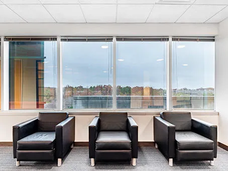 Regus - Hauppauge - 150 Motor Parkway Picture 4