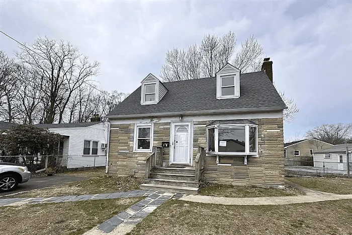 Fast Cash Long Island Home Buyer LLC Picture 2