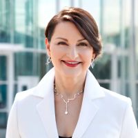 Vivian Leonard Real Estate Salesperson ico