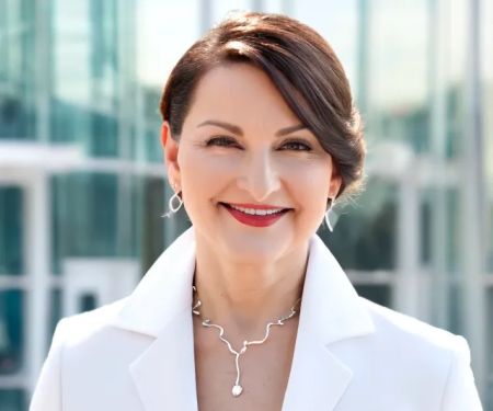 Vivian Leonard Real Estate Salesperson