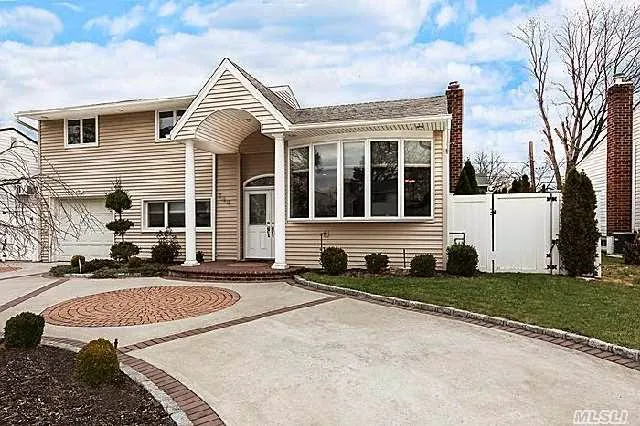 The Vargas-Johnson Team at Realty Connect USA Picture 1