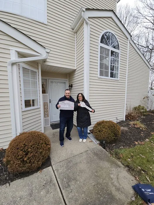 The Vargas-Johnson Team at Realty Connect USA Picture 9