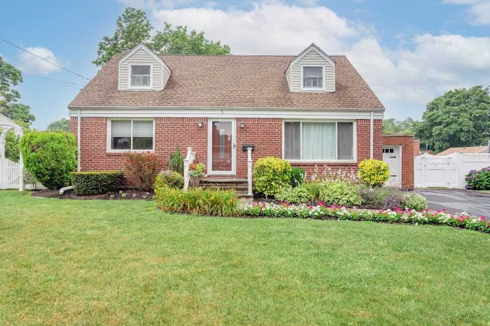 Laura Granelli Homes Picture 10
