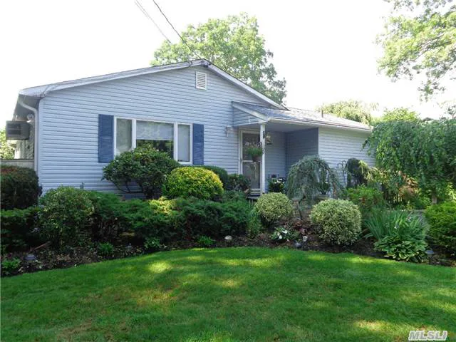 Linda A. Catalano-Realtor Picture 1