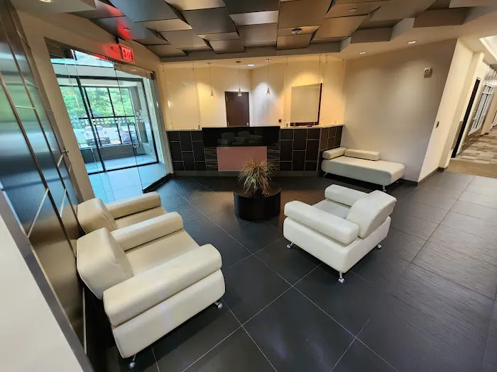 Premium Group Realty Picture 7