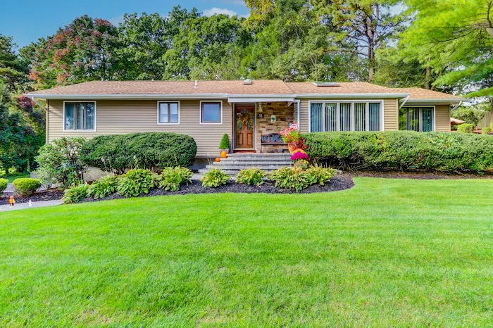 Jones Hollow Realty Group Inc. Picture 2