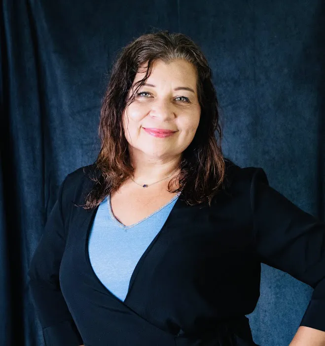 Idalia Hernandez, REALTOR | CENTURY 21 Elite Realty Picture 3