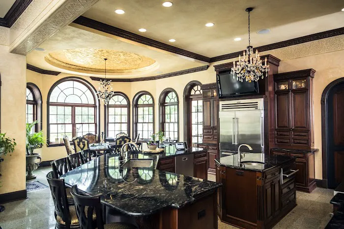 CENTURY 21 Elite Realty Picture 4