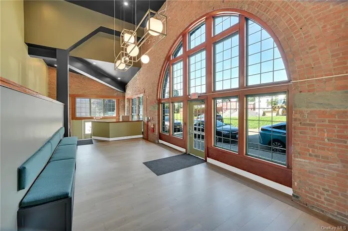 CENTURY 21 Elite Realty Picture 5