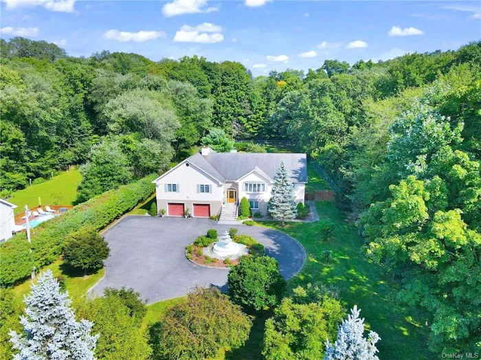 CENTURY 21 Elite Realty Picture 10