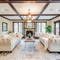 A Beautiful Staged Home ico