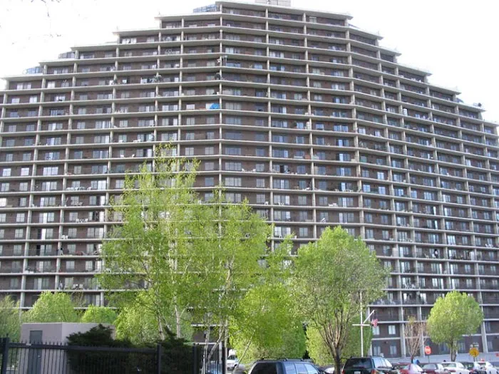 Homeside Realty Picture 2