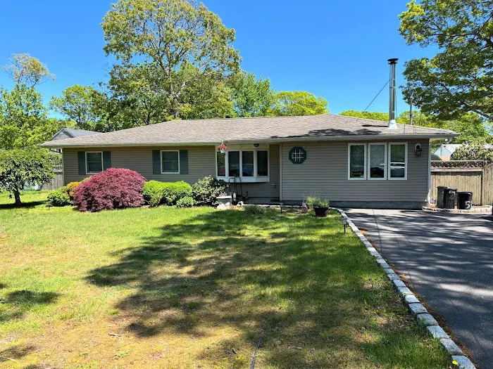 Leesa Byrnes Realty Picture 1