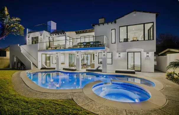 Lombardo Homes & Estates Picture 1