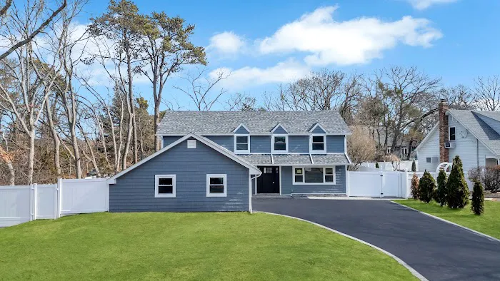 Realtors Suffolk County Picture 9