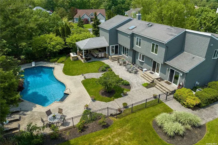 RELI (Real Estate Long Island) Picture 10
