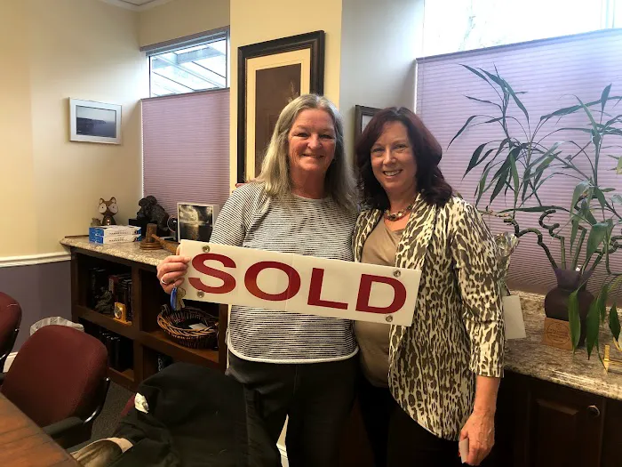 Selling Long Island with Karen Roth Picture 7