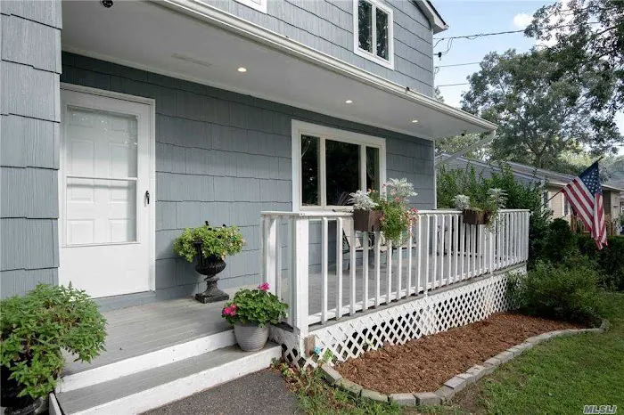 CENTURY 21 Anchor Real Estate Picture 2