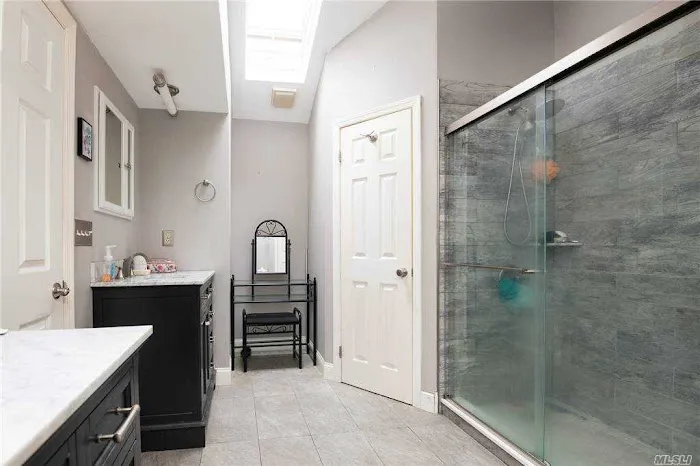 CENTURY 21 Anchor Real Estate Picture 5