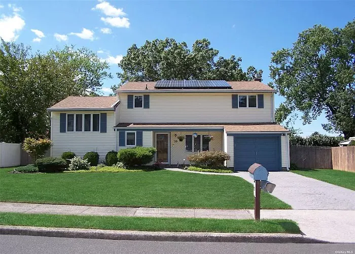Team Rita-Realty Connect USA | Real Estate Agency in Centereach | Realtors Picture 7
