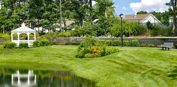 Heatherwood Medford Pond Picture 5