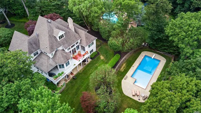 Fortune Realty of L.I. Picture 4