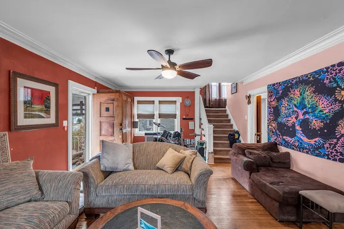 Marina Putova - Coldwell Banker M&D Good Life Picture 5