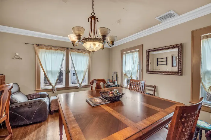 Marina Putova - Coldwell Banker M&D Good Life Picture 4
