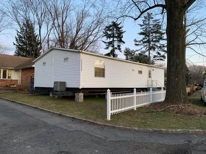 Long Island Mobile Home Leasing Picture 3