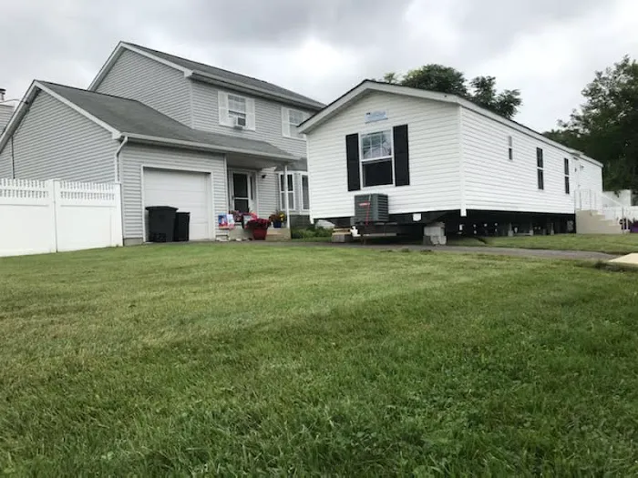 Long Island Mobile Home Leasing Picture 4