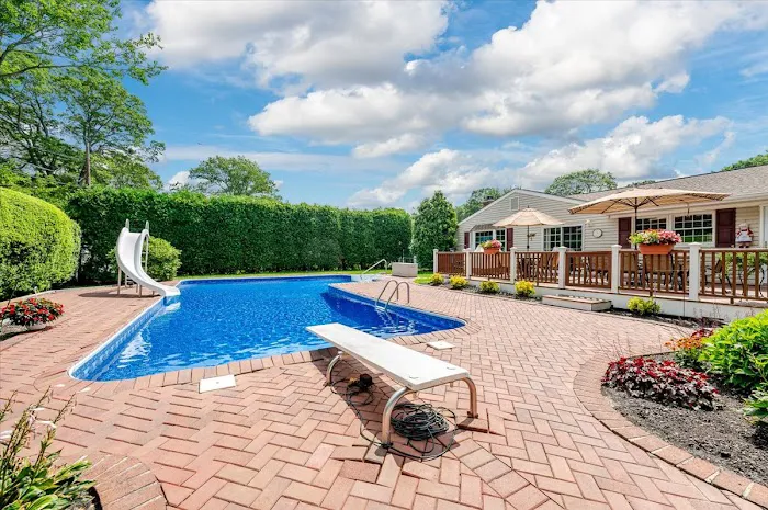 Real Broker NY LLC Port Jefferson Picture 6