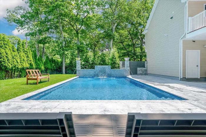Real Broker NY LLC Port Jefferson Picture 2