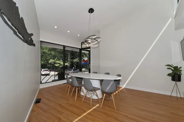 Real Broker NY LLC Port Jefferson Picture 7