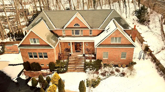 Northshore Properties Realty Picture 10