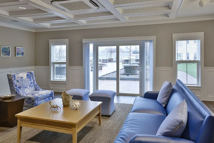 The Shipyard at Port Jefferson Harbor Apartments Picture 4