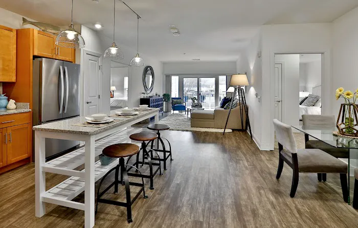 The Shipyard at Port Jefferson Harbor Apartments Picture 6