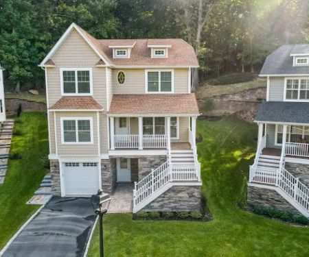 Jolie Powell Realty Inc