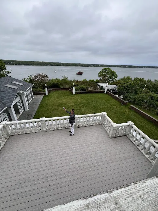 Jolie Powell Realty Inc Picture 4