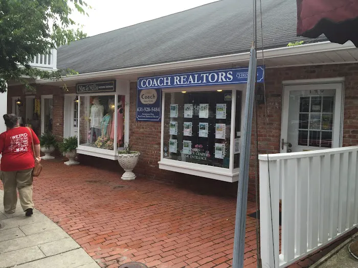 Howard Hanna | Coach Realtors - Port Jefferson Harbor Picture 1