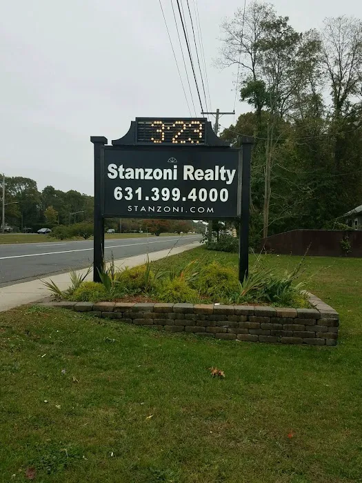 Stanzoni Realty Picture 1