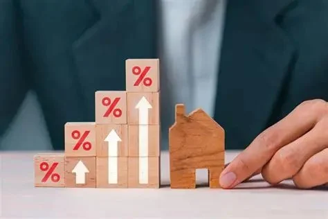 How to Evaluate Real Estate Market Trends Before Buying | Luxen House Realty Hub