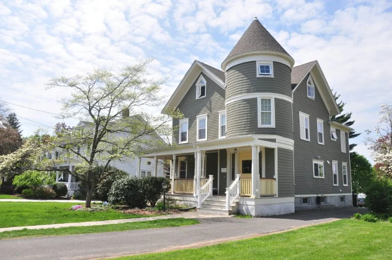 Understanding Seasonal Trends in the Housing Market | Luxen House Realty Hub